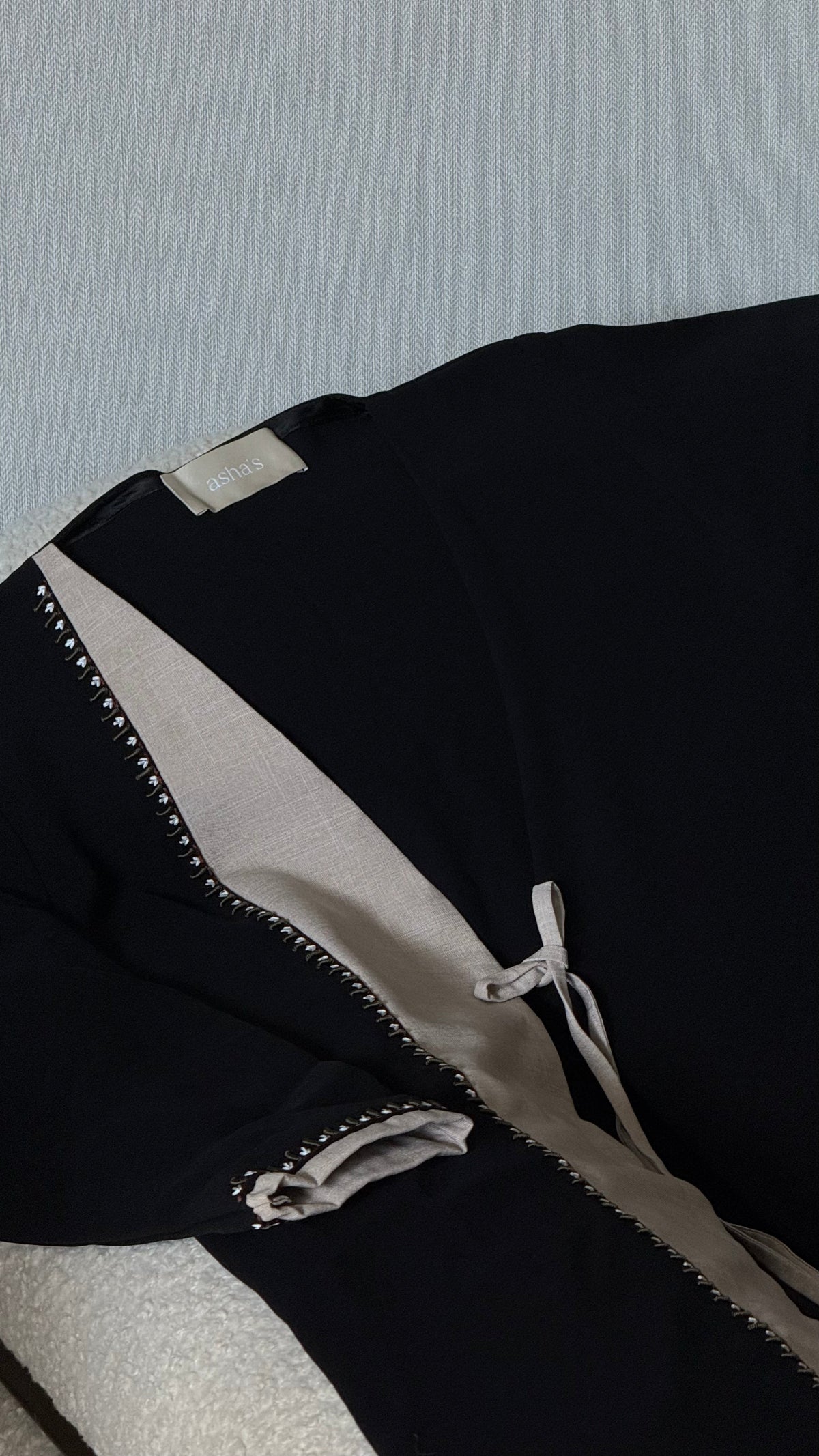 Black Contrast-Edge Abaya